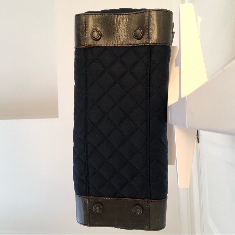 ⚡️sale⚡️ MZ Wallace Quilted Bag w/ Chain Detail - Picture 4 of 5